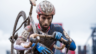 Tough day for Field and Harding at UCI Cyclo-cross World Championships