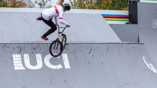 Charlotte Worthington wins bronze at the UCI BMX Freestyle Park World Championships