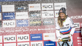 Atherton extends record with victory at UCI Downhill Mountain Bike World Cup