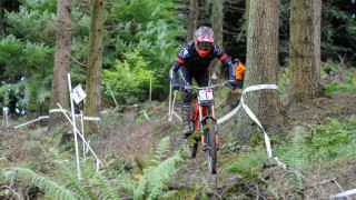Hatton and Tutt take final round victories in HSBC UK | National Downhill Series