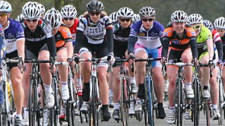 Women&#039;s road race training returns to Tameside Circuit