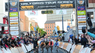 Tour Series: Thwaites Wins in Stoke