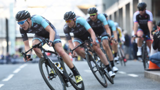 Tour Series team battle rages at Canary Wharf