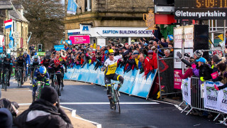 Dylan Groenewegen wins Tour de Yorkshire stage one