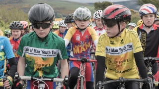 Peatfield and Oxley-Szilagy sprint to Stage 2 wins at Sleepwell Hotels Isle of Man Youth Tour