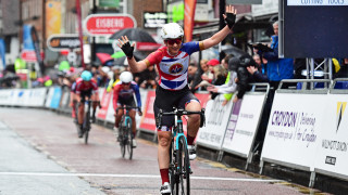 Wins for Briggs and Harris as Tour Series reaches Croydon