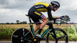 Tour of Britain: Boom beats the clock to win stage five
