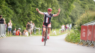 Harnden speeds to imperious solo victory in Scarborough