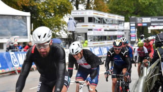 Geoghegan Hart and Swift battle hard in a punishing men&rsquo;s road race