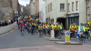Thousands of cyclists call for safer roads at Pedal on Parliament