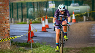 Manon Lloyd joins Cyclocross League at poppy Cross, Pembrey after 6 Years off a Cross Bike