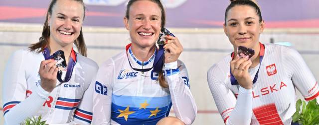 Roberts roars to scratch race silver in Munich