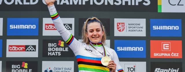 Brilliant Backstedt crowned under-23 champion on final day of UCI Cyclo-cross World Championships